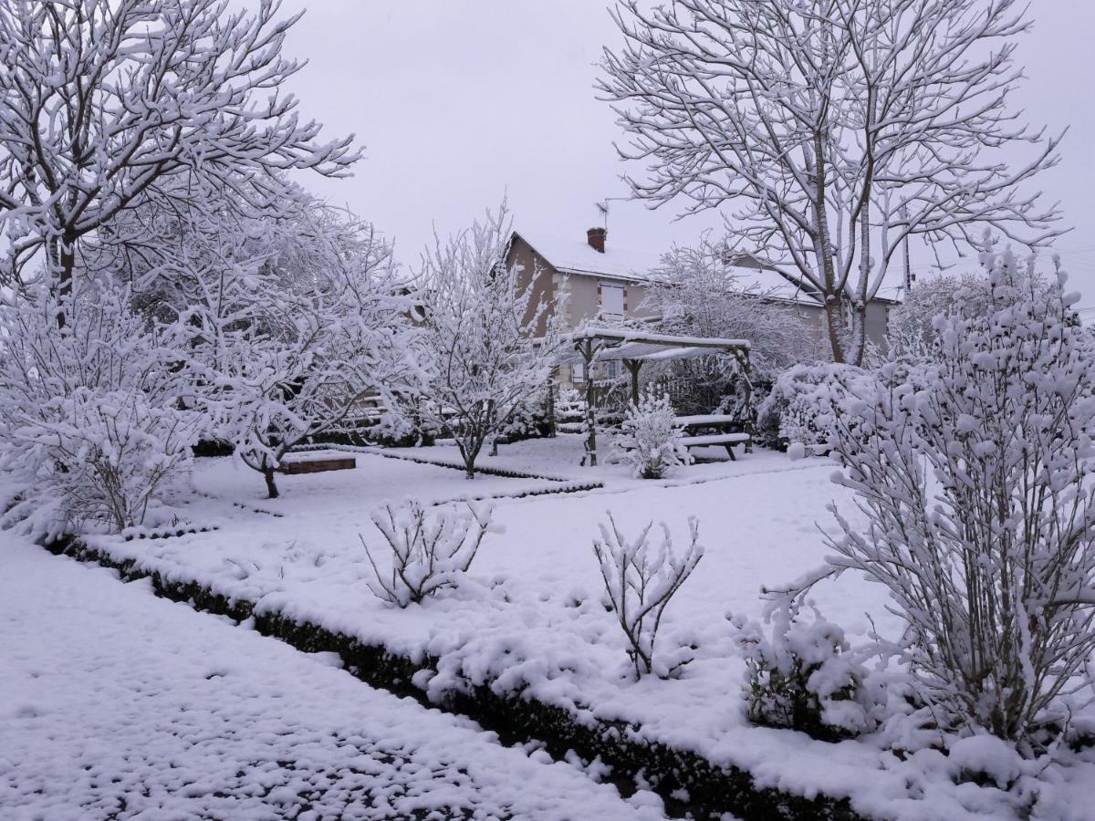 Chambres D'Hotes Le Clos De La Touche Cheillé Exterior photo